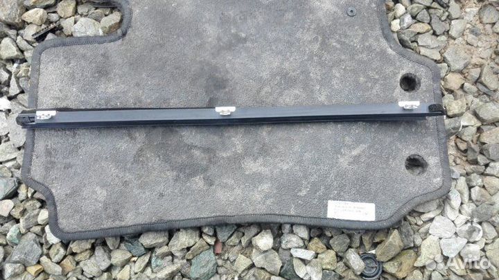 Уплотнитель стекла внутренний задний левый Toyota