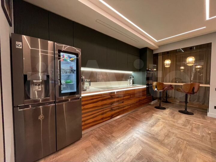 2-к. квартира, 67 м², 9/10 эт.