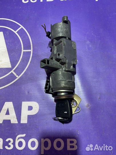 Замок зажигания Toyota Avensis Т25 1AZ-FSE 2006