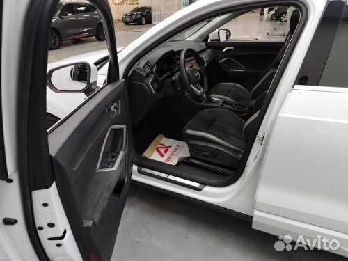 Audi Q3 1.4 AMT, 2021, 50 000 км