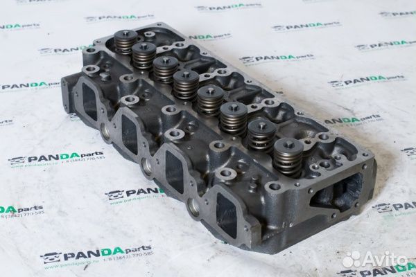 Головка блока цилиндров в сборе Nissan TD25 Atlas