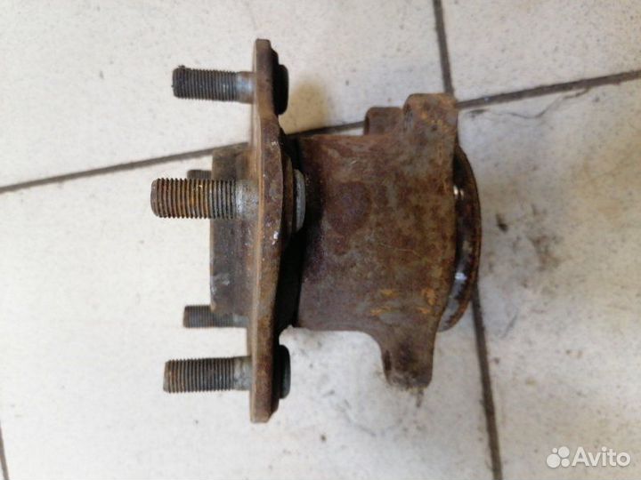 Ступица задняя Nissan Qashqai J10