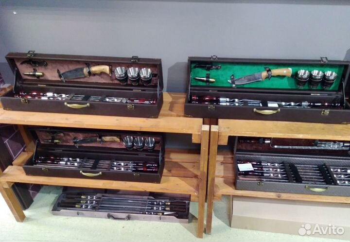 Подарочный набор шампуров в деревянном кейсе