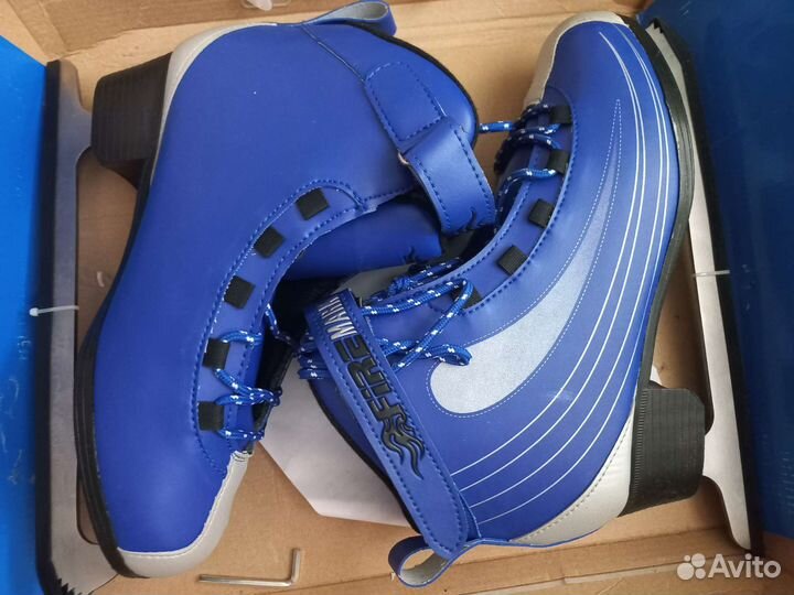 Коньки фигурные