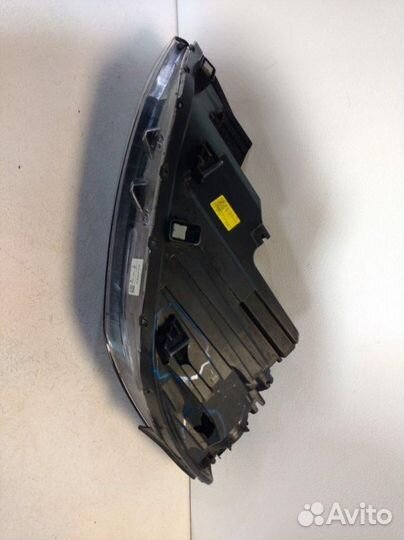 Фара правая Hyundai Tucson