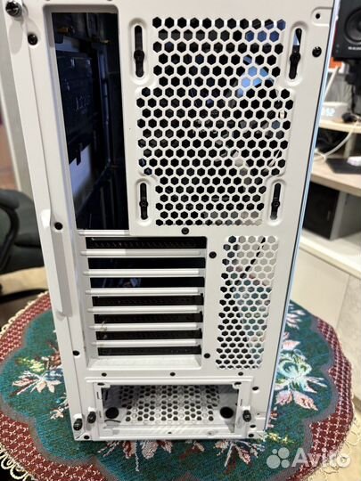 Корпус Fractal Design Meshify C белый