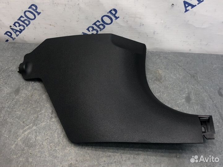 Пер прав накладка порога Stinger GT