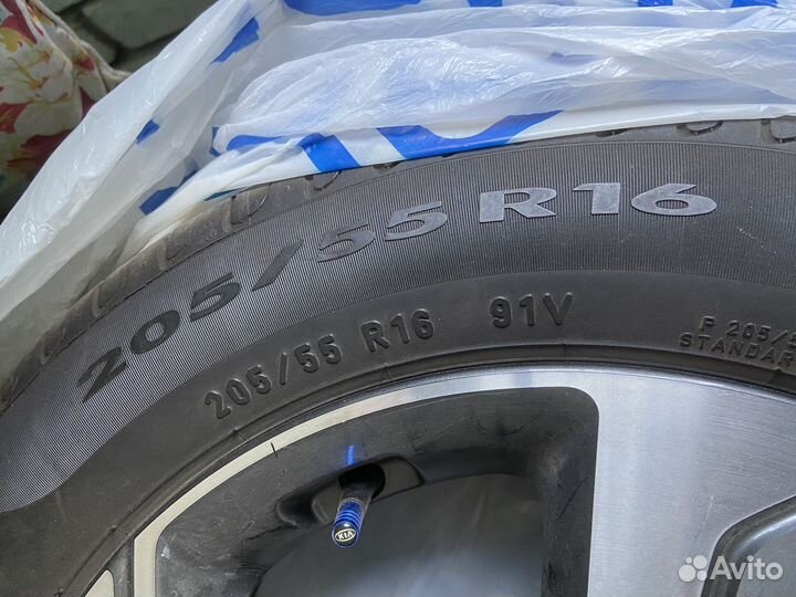 Pirelli Cinturato P7 205/55 R16