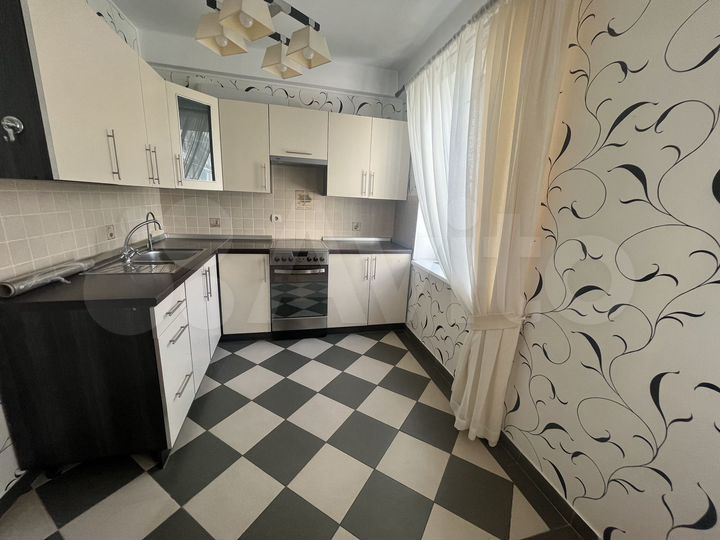 2-к. квартира, 58 м², 7/10 эт.