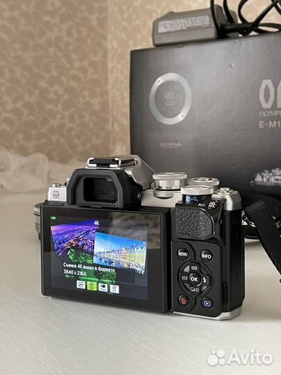 Olympus om-d e-m10 mark iii