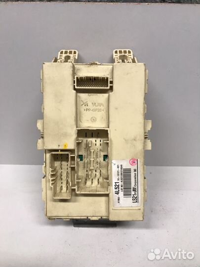 Hyundai solaris 1 блок предохранителей салонный