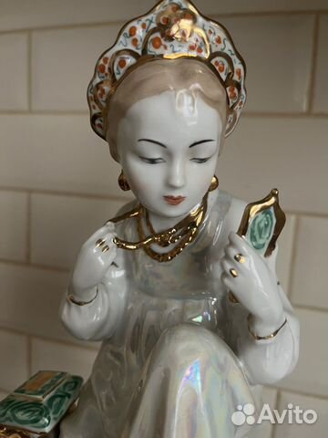 Статуэтка Танюша. Малахитовая шкатулка дулево купить в Москве | Хобби и ...