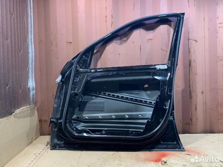 Передняя правая дверь Mercedes GL 164 2010г