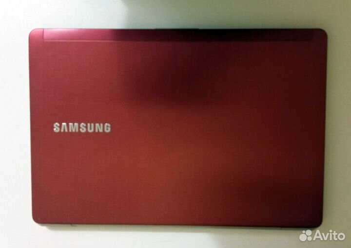 Ноутбук Samsung NP530U4E-K02