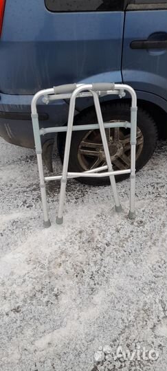 Ходунки для взрослых