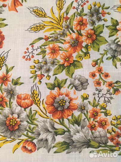 Скатерть льняная 144х144 см. Новая