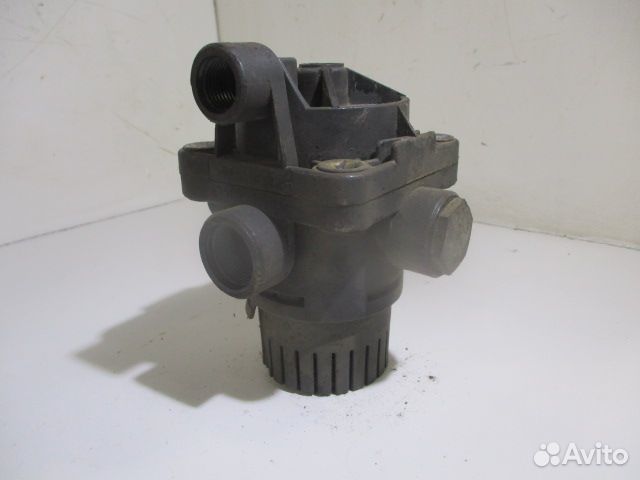 Ускорительный клапан Knorr Bremse 0481026303