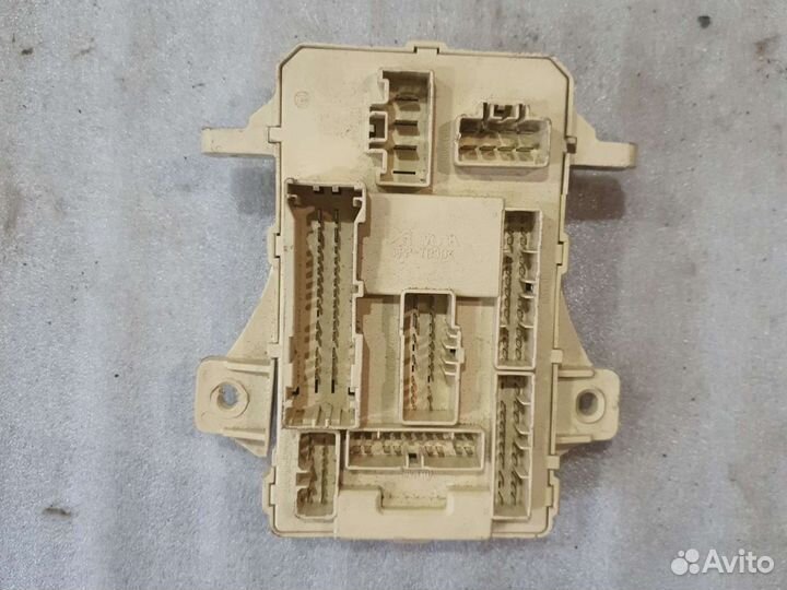 Блок предохранителей салонный Kia Ceed 1