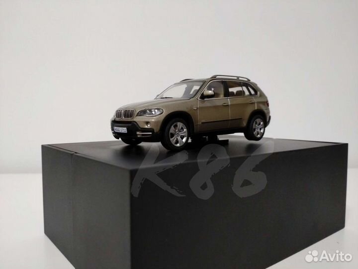 BMW X5 E70 beige autoart 1/43