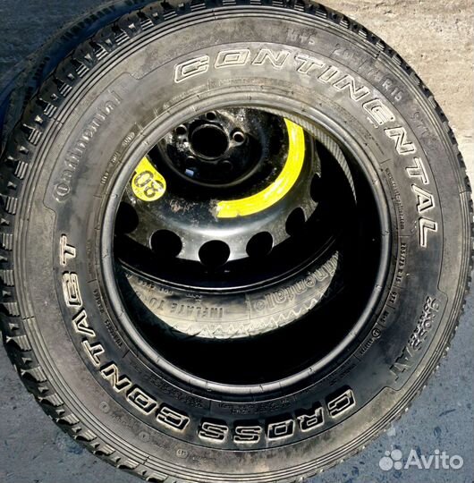 Continental ContiCrossContact AT 205/75 R15