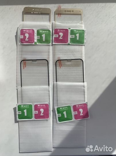 Защитные стекла на Honor 8 Lite