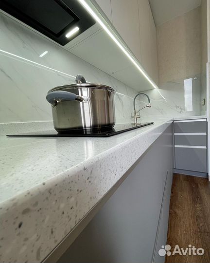 Кухонный гарнитур на заказ. Бecплaтнaя ycтaнoвкa