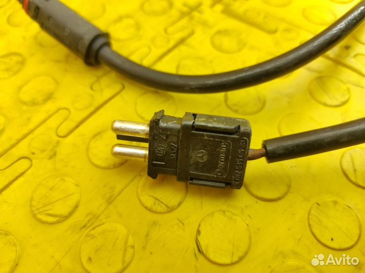 Датчики ABS передние Mercedes-Benz W124 M111.960