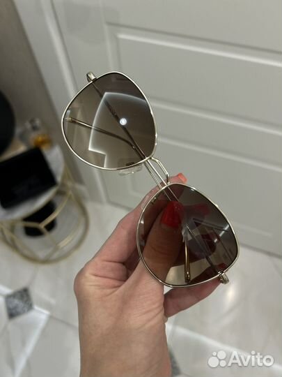 Солнцезащитные очки dkny оригинал новые