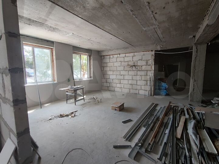 Помещение под офис, магазин на ул. Вакуленчука