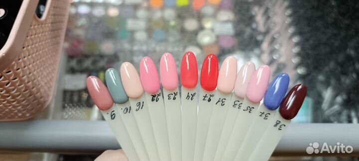 Гель лак в ассортименте новый, цена за 1шт