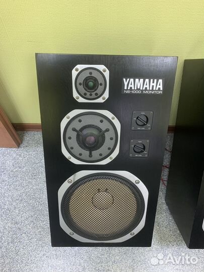 Акустические колонки Yamaha NS 1000 M