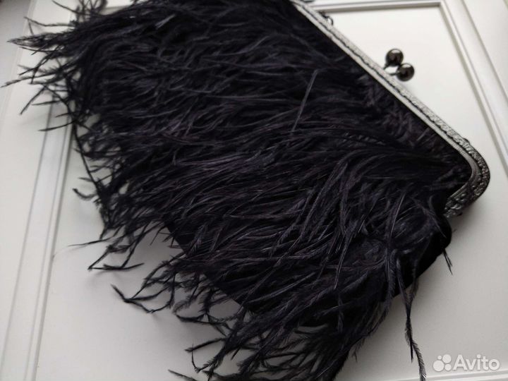 Клатч сумка вечерняя. Стаусиные перья