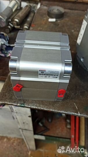 Пневмоцилиндр camozzi