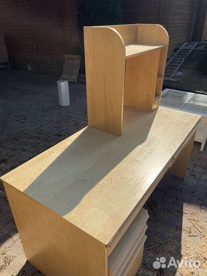 Письменный стол IKEA