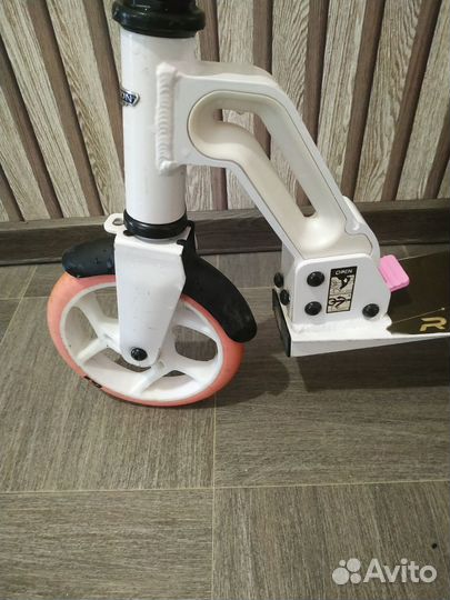 Самокат reaction 175 розовый