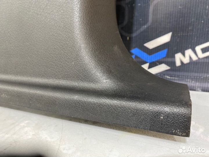 Обшивка салона правая Audi A6 Allroad C6 AUK 2007