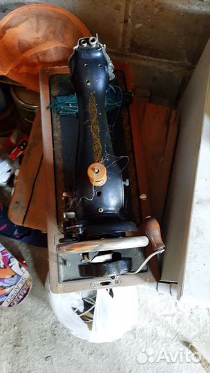 Швейная машина