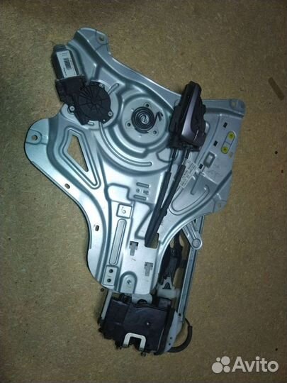 Замок - моторчик двери хендай ах 35