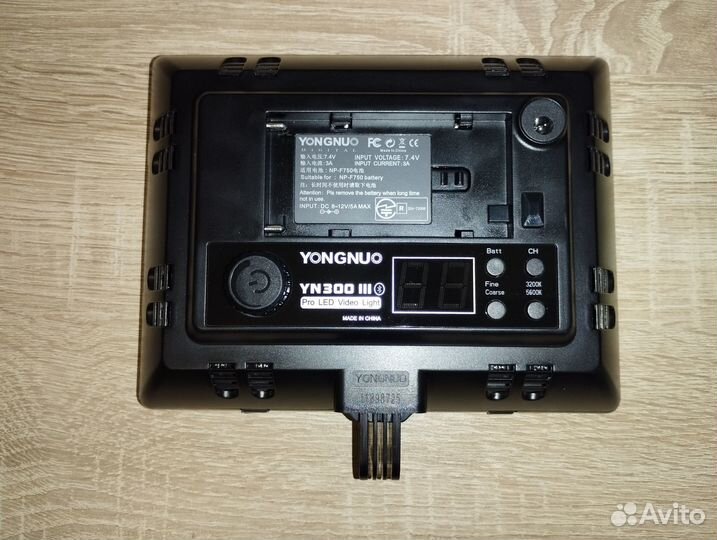 Полный комплект Yongnuo YN300 III (новый)