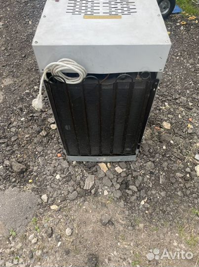 Барный холодильник “frigoglass”