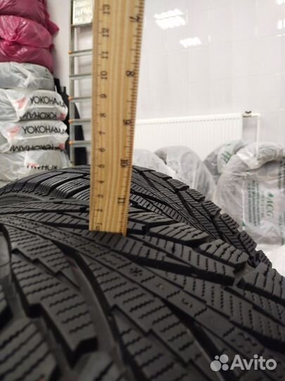 Nokian Tyres Hakkapeliitta R2 SUV 235/55 R19 105R