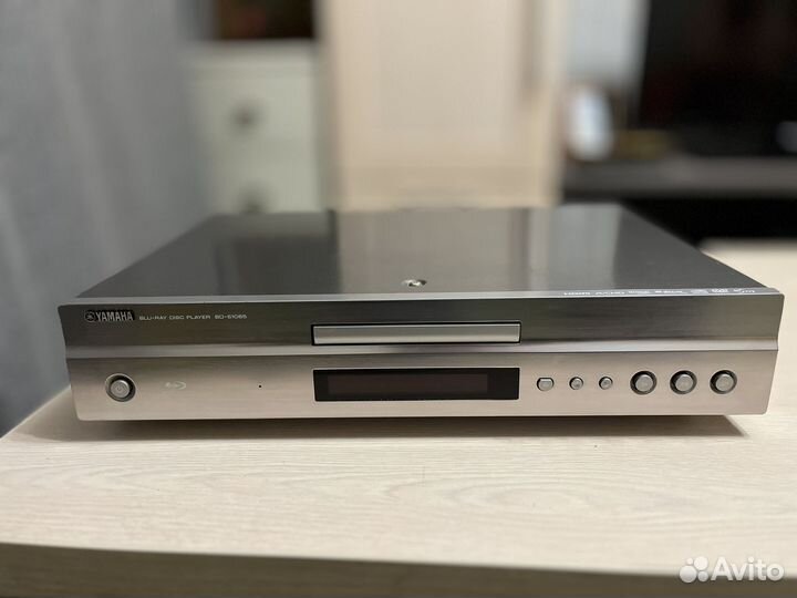 Blu-Ray плеер Yamaha BD-S1065