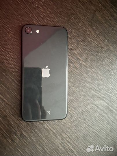 Телефон iPhone SE 2020