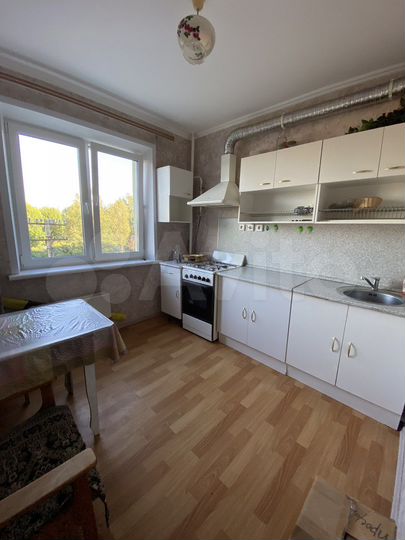 2-к. квартира, 54 м², 3/5 эт.