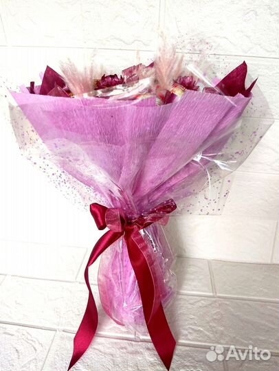 Букет с сухоцветами рафаэлло