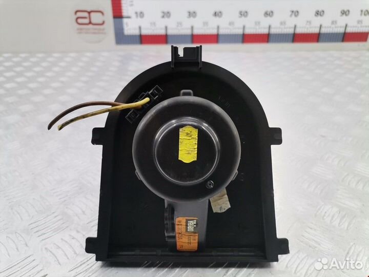 Моторчик печки Volkswagen Golf 3 1999 1J1819021C