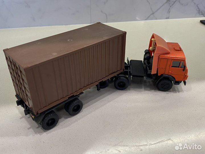 Модель грузовика камаз контейнеровоз 1:43 элекон