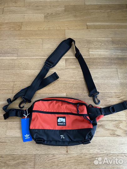 Поясная сумка adidas