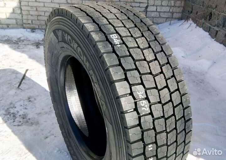 Yokohama 704R 295/80R22.107