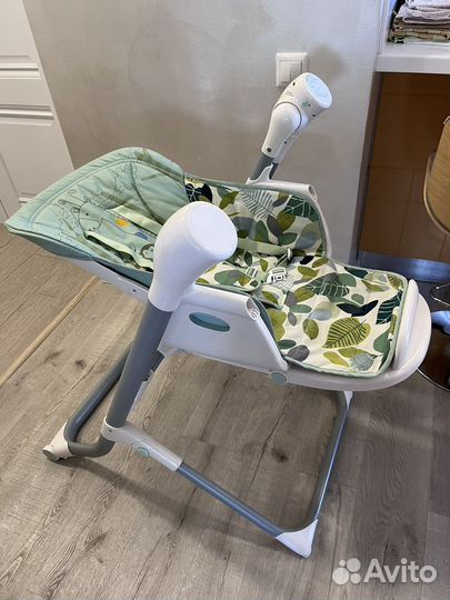 Стульчик для кормления, шезлонг, качель Nuovita